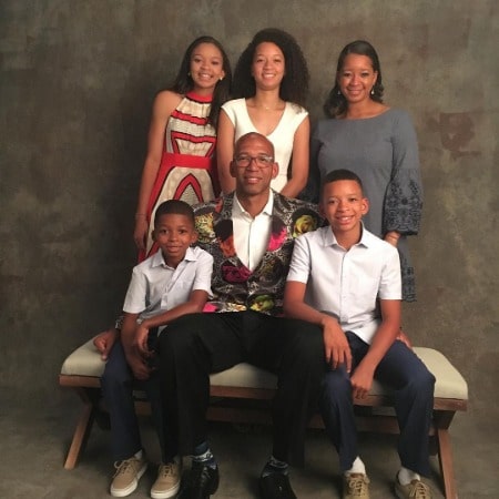 Lael Williams with her father, Monty Williams and her four younger siblings. Does Lael have a boyfriend to date?
